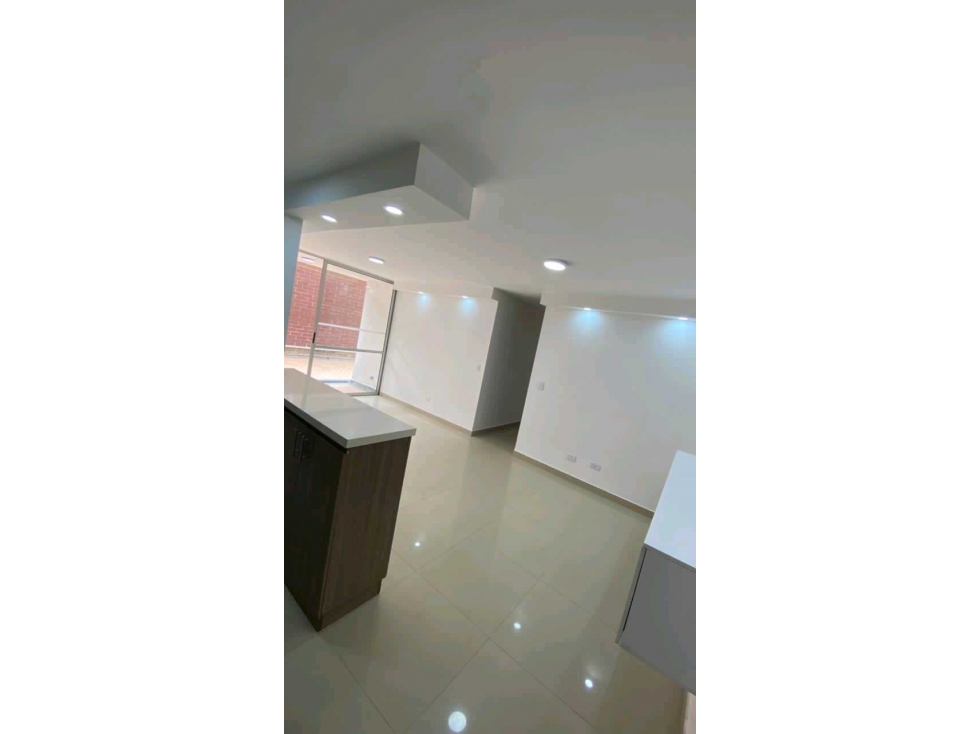 SE VENDE ESPECTACULAR APARTAMENTO EN BELLO SECTOR CABAÑAS — foto 4