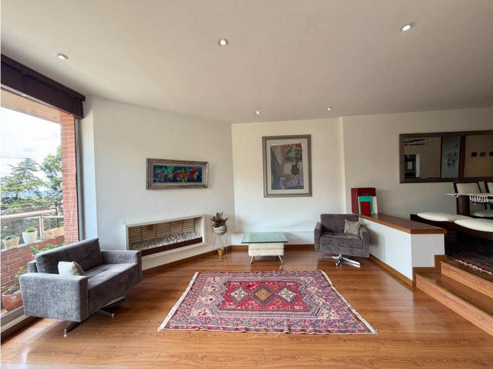 Se vende espectacular apartamento en Los Rosales — foto 5