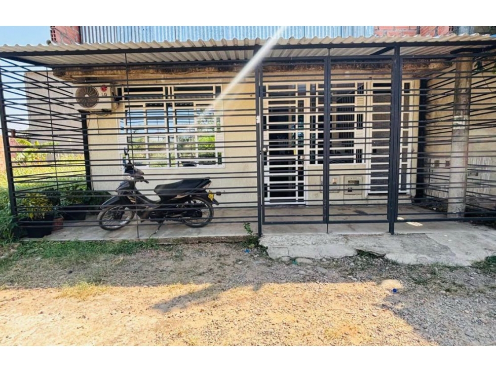 SE VENDE ESPECTACULAR CASA BARRIO CAÑAGUATE 2, YOPAL CASANARE.
