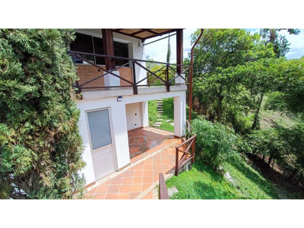 Se vende casa campestre vía al aeropuerto, Armenia Quindio - 3