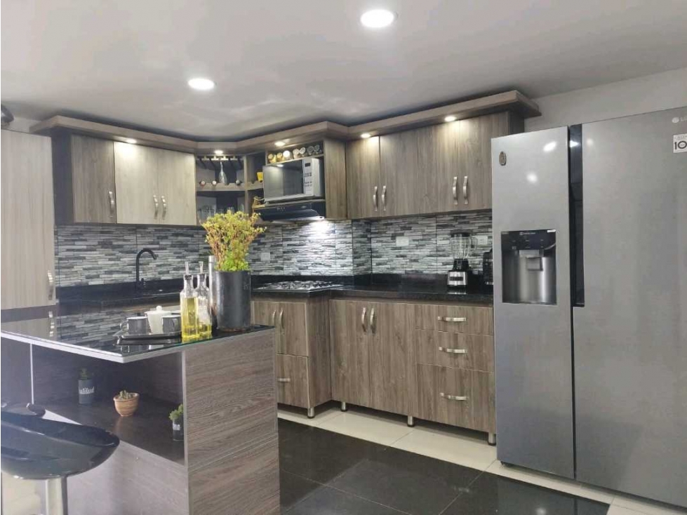 SE VENDE ESPECTACULAR CASA CAMPESTRE ALTO DE PALMAS, VEREDA LA MANUELA — foto 2