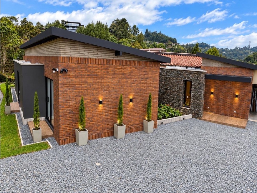 Se vende espectacular casa campestre de lujo en El Retiro, Antioquia - 1