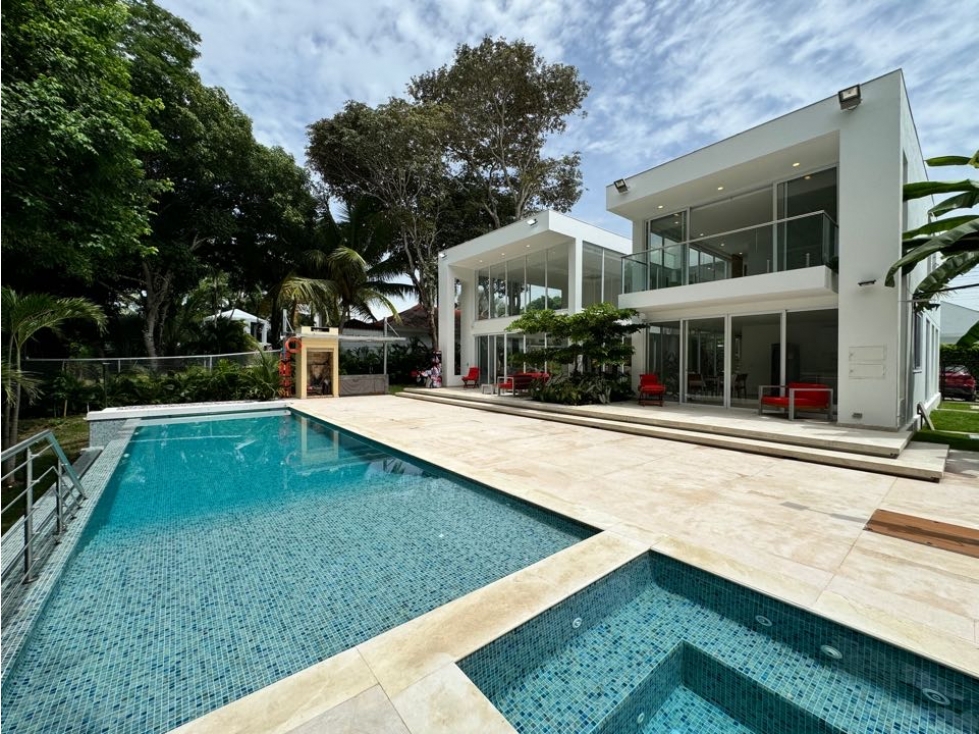 SE VENDE CASA EN RICAURTE