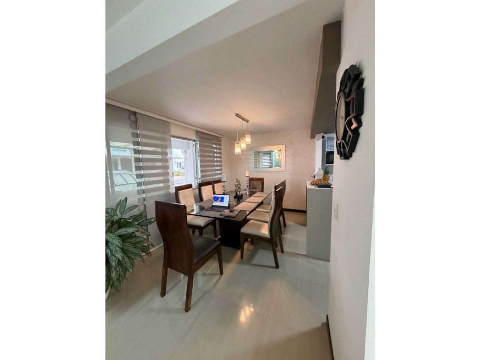 SE VENDE CASA SECTOR MARAYA PEREIRA