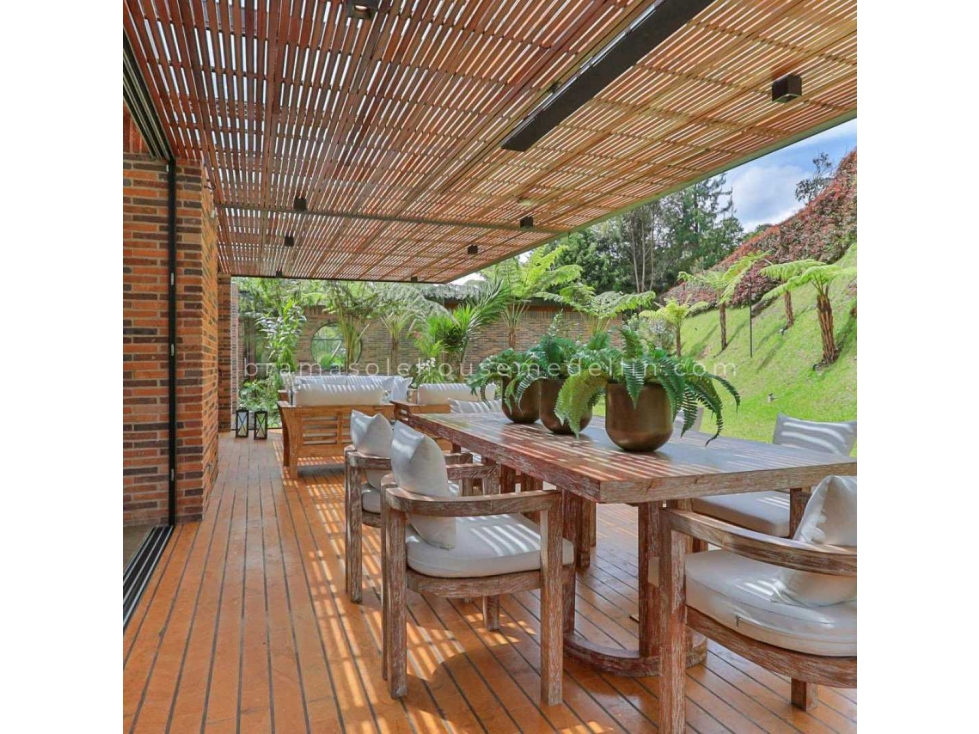 Se vende espectacular casa en envigado alto de las palma — foto 3