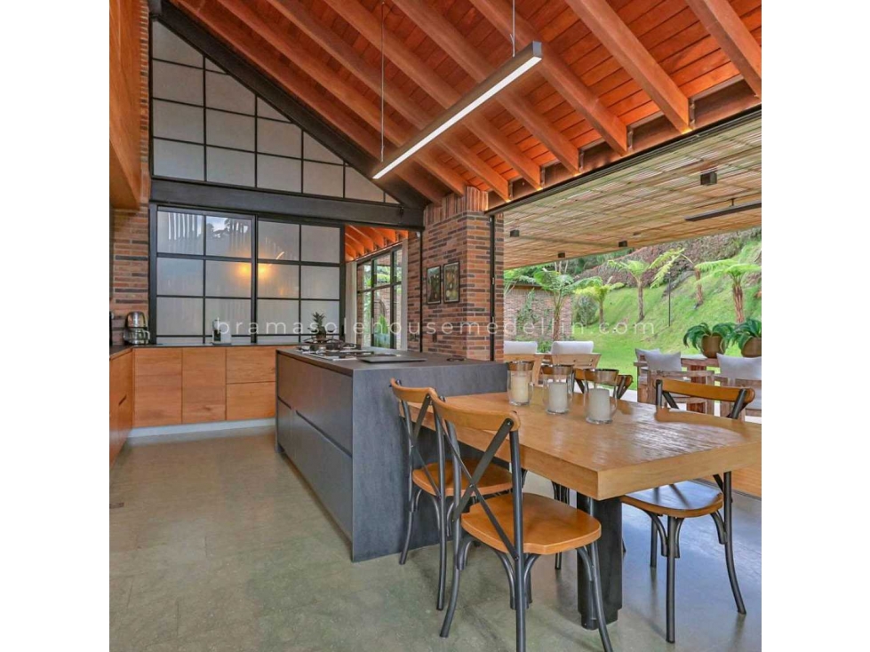Se vende espectacular casa en envigado alto de las palma — foto 4