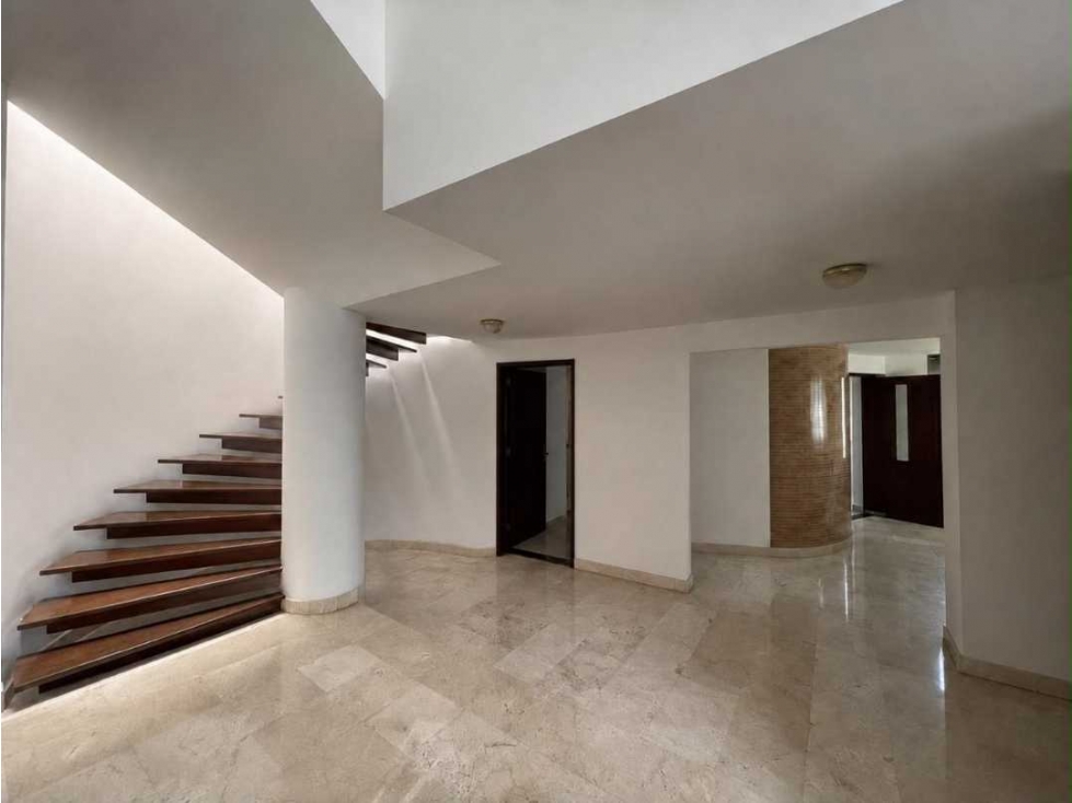 SE VENDE ESPECTACULAR CASA EN PINARES, PEREIRA — foto 3