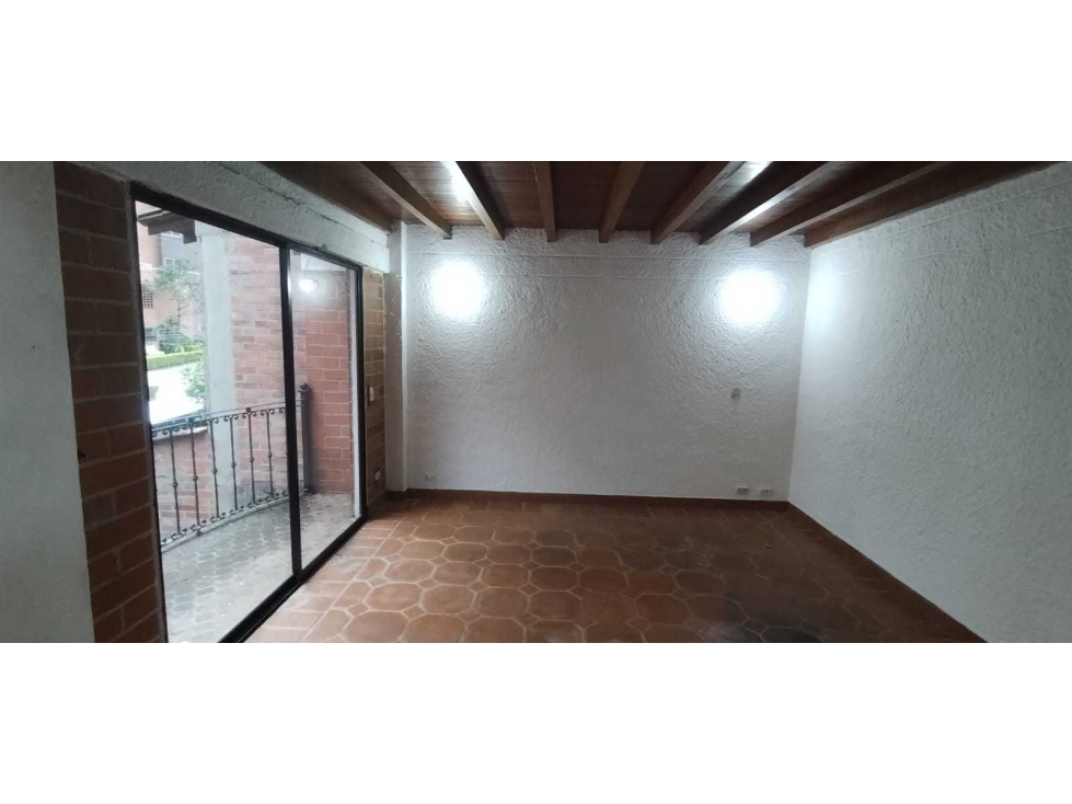 SE VENDE ESPECTACULAR CASA EN SABANETA SECTOR LA DOCTORA — foto 5