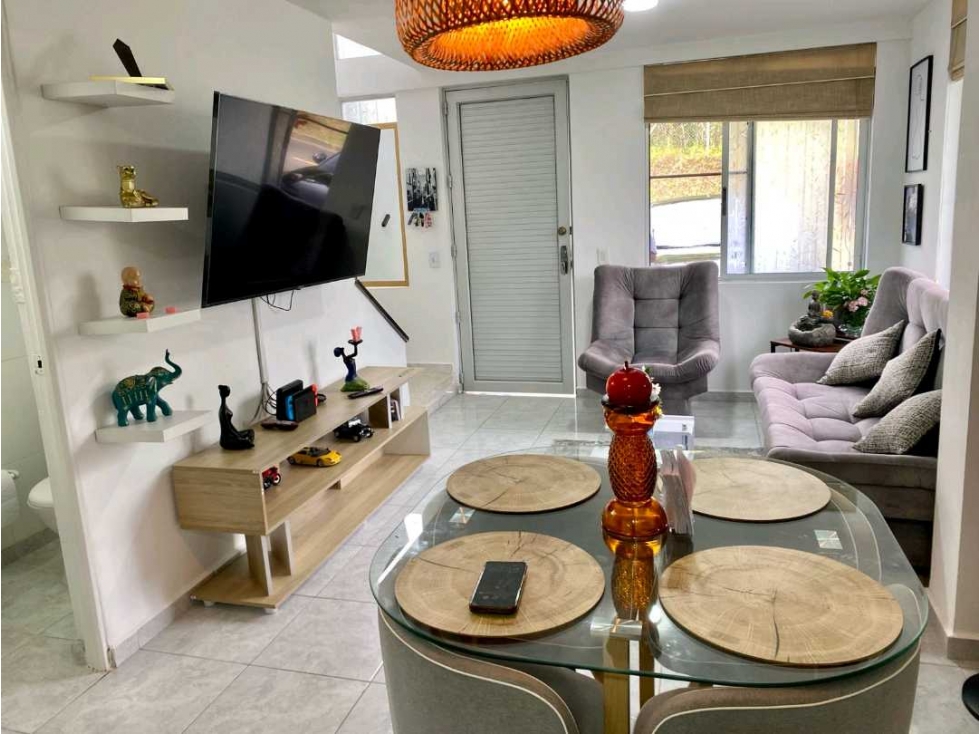 Se vende espectacular casa esquinera, Villaverde Pereira — foto 3