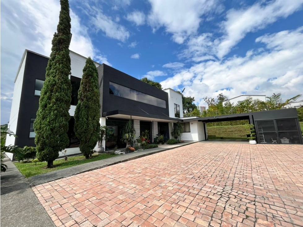 SE VENDE ESPECTACULAR CASA NORTE DE ARMENIA