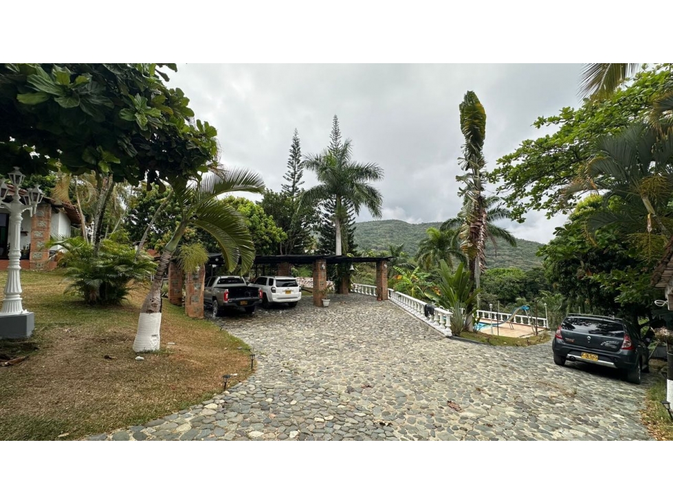 Se vende espectacular finca en san Jerónimo a 10 min del Exito — foto 4