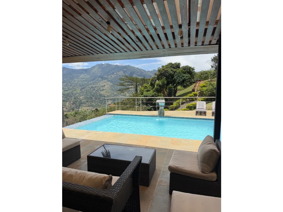 SE VENDE ESPECTACULAR FINCA EN COPACABANA A POCOS MINUTOS DEL PARQUE — foto 4