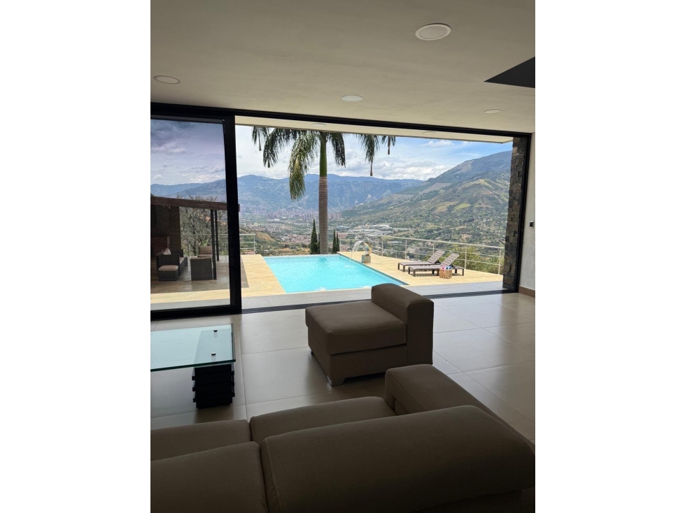 SE VENDE ESPECTACULAR FINCA EN COPACABANA A POCOS MINUTOS DEL PARQUE — foto 5