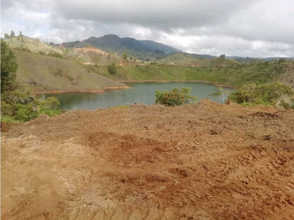 Se vende espectacular lote en guatape sector la magdalena — foto 2