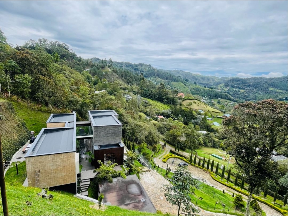 Se vende está espectacular casa campestre en zona exclusiva el retiro. — foto 2