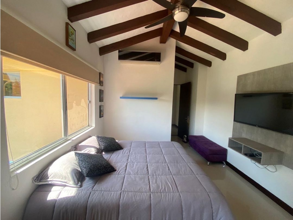 Está hermosa casa con lindos acabados y hermosa zona social te espera — foto 4