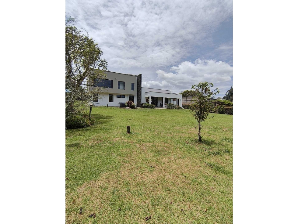 SE VENDE EXCELENTE CASA CAMPESTRE EN LA CEJA,ANT CERCA A EL PUEBLO — foto 2