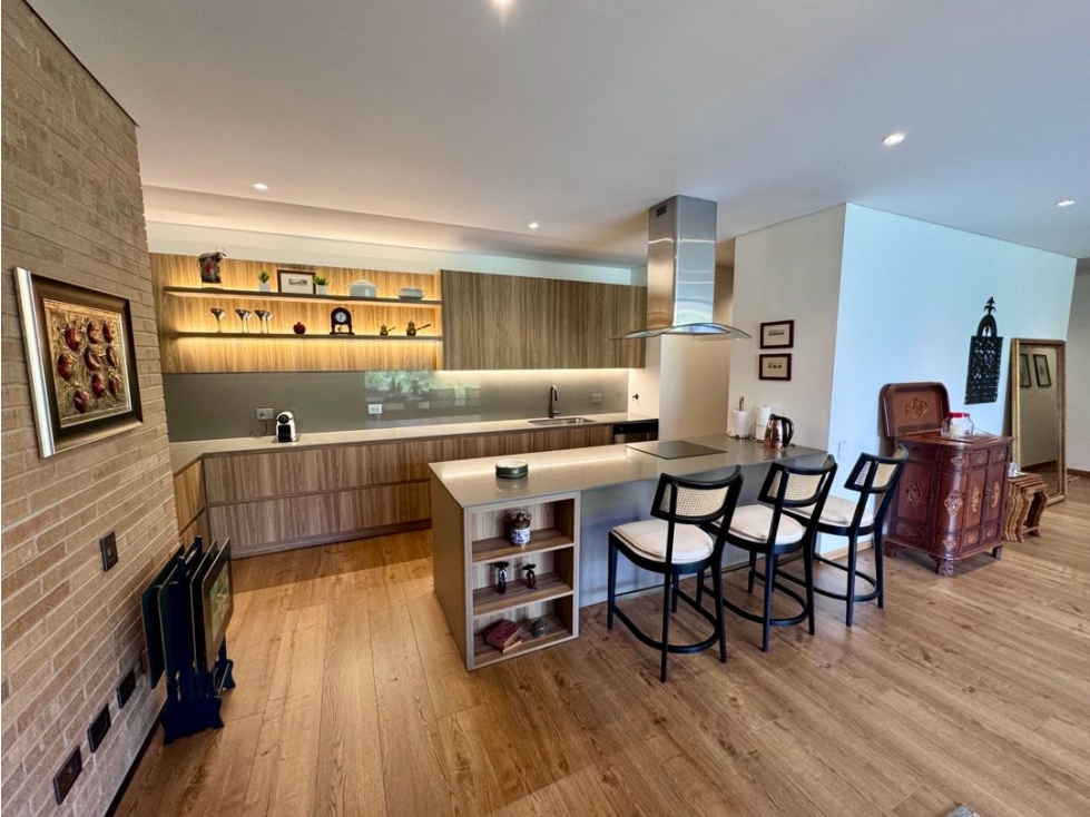 Se vende exclusivo apartamento en el poblado sector Viscaya de 250m2 — foto 3