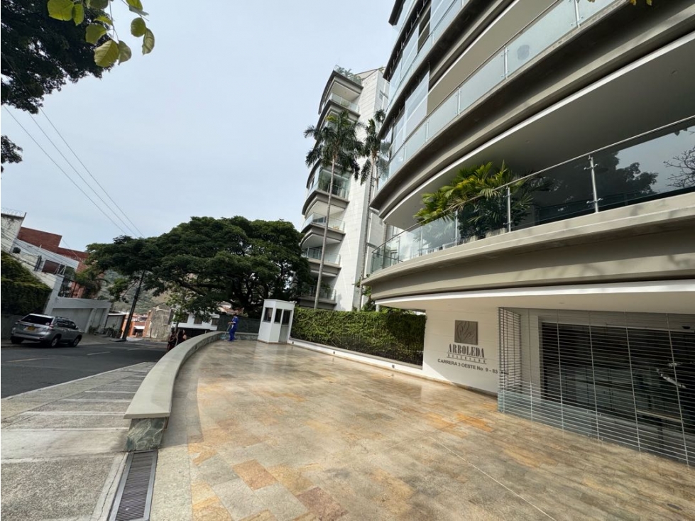 Se vende exclusivo apartamento en Arboleda, Oeste — foto 2