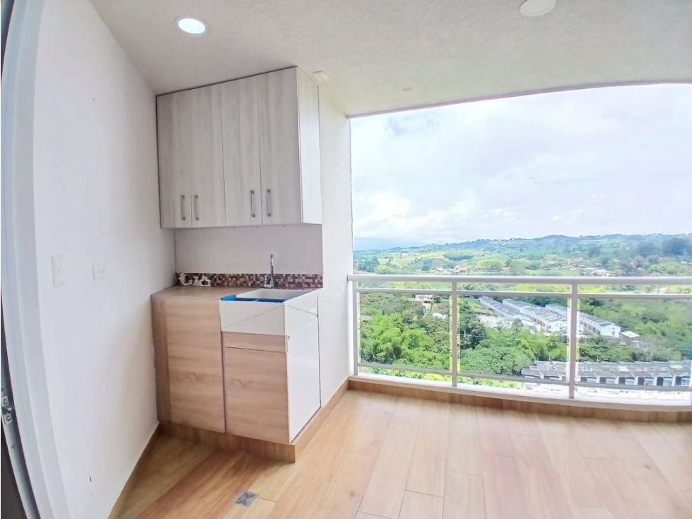 SE VENDE EXPECTACULAR APARTAMENTO REMODELADO NORTE DE ARMENIA — foto 4
