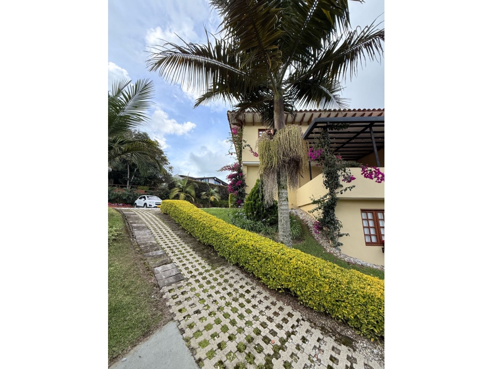 Se vende finca a puerta cerrada cerca a Guatapé y El Peñol - 4