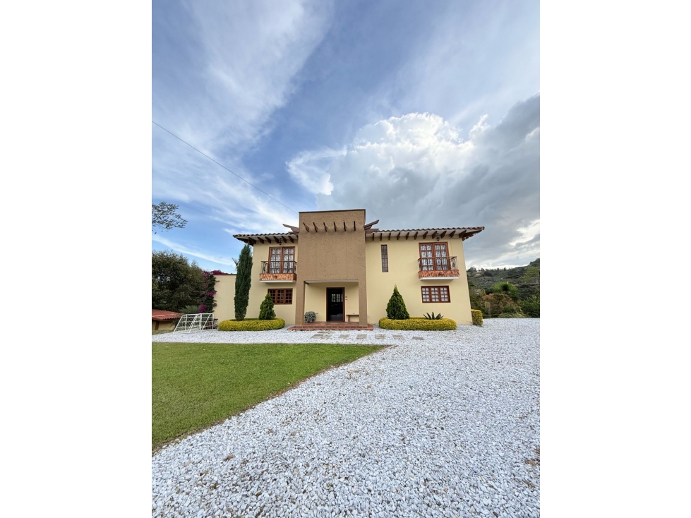 Se vende finca a puerta cerrada cerca a Guatapé y El Peñol - 6