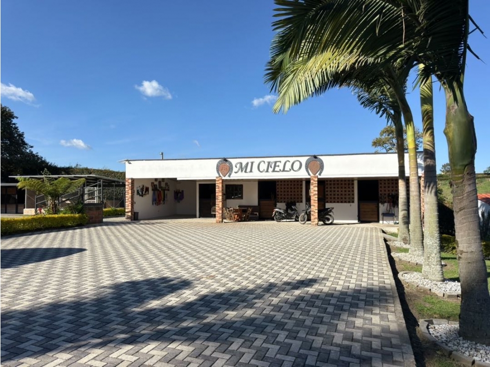 Se vende finca caballista de 6.400 m² en Alto del Mercado, Marinilla — foto 4