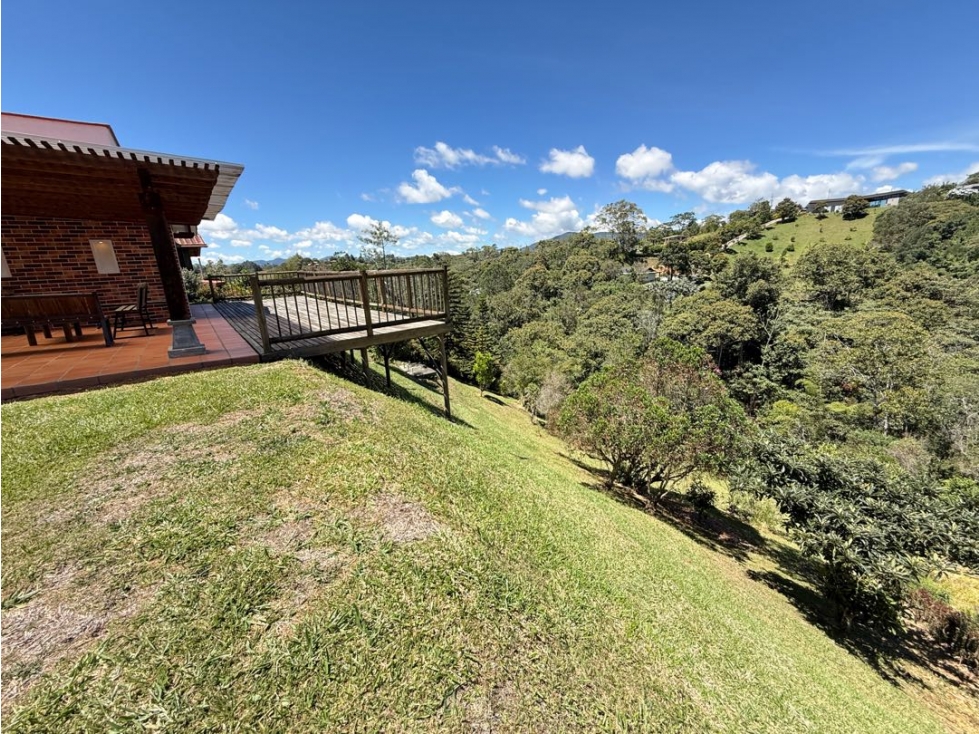 Se vende finca campestre con hermosa vista en El Carmen de Viboral — foto 3