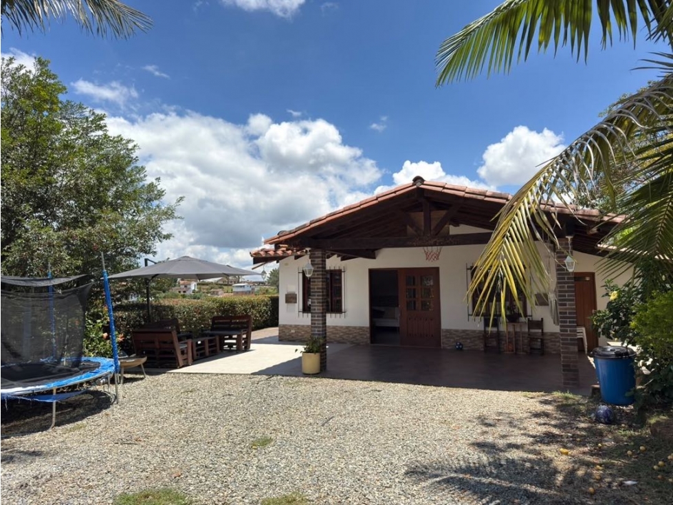 Se vende finca con casa adicional en Fontibón, Rionegro — foto 3