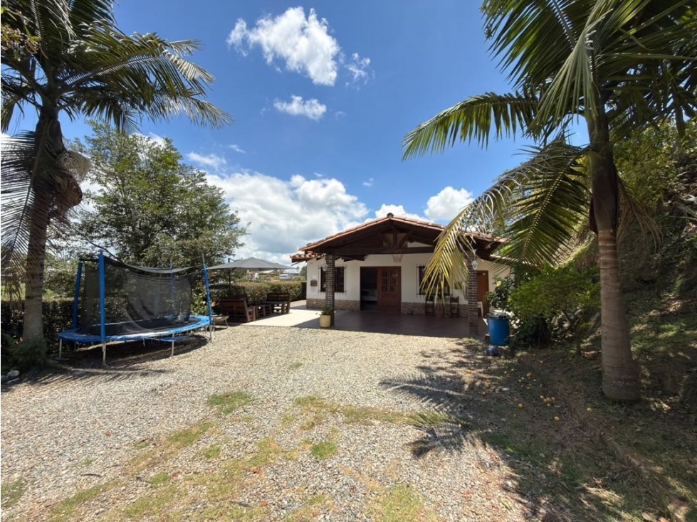 Se vende finca con casa adicional en Fontibón, Rionegro — foto 4