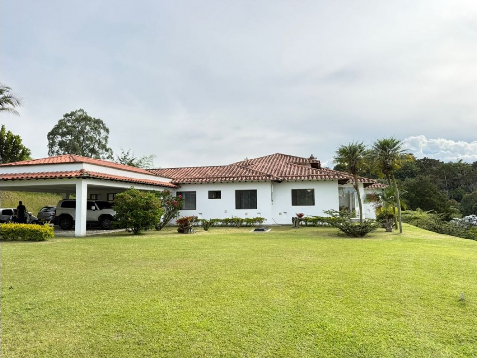Se vende finca de 9.343 m2 en El Cerro, El Carmen de Viboral