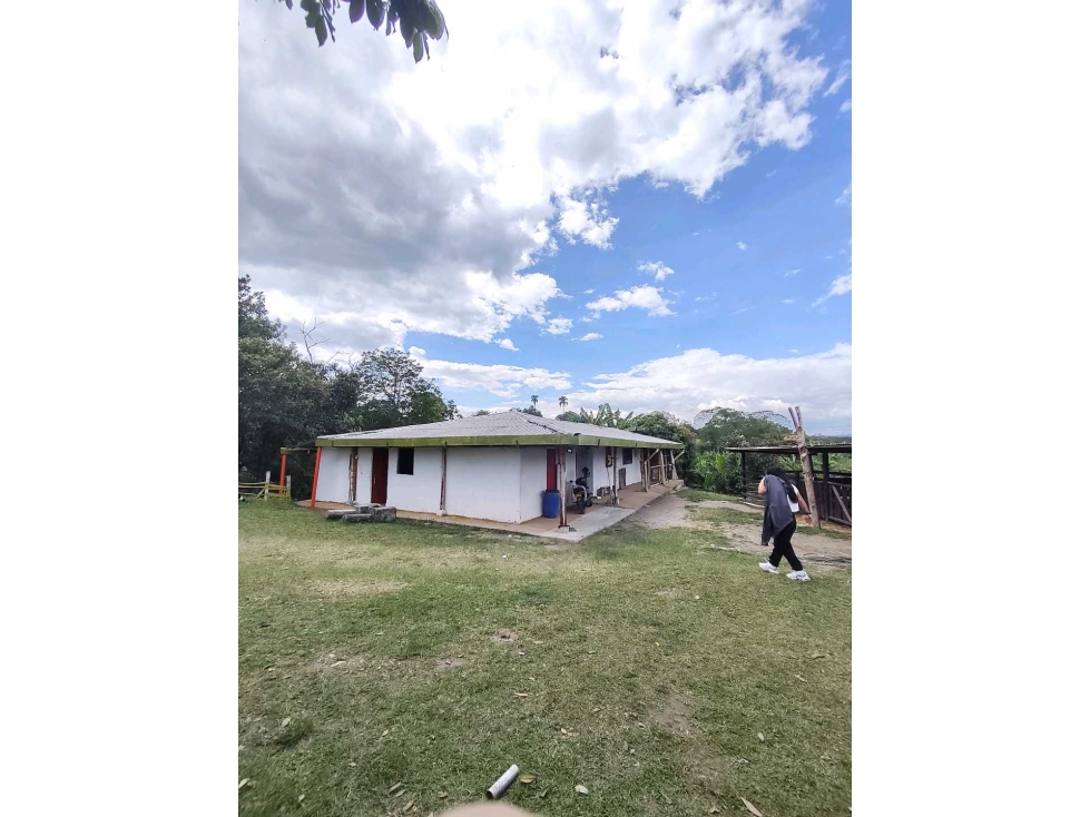 Se vende finca en Armenia Quindío. — foto 2