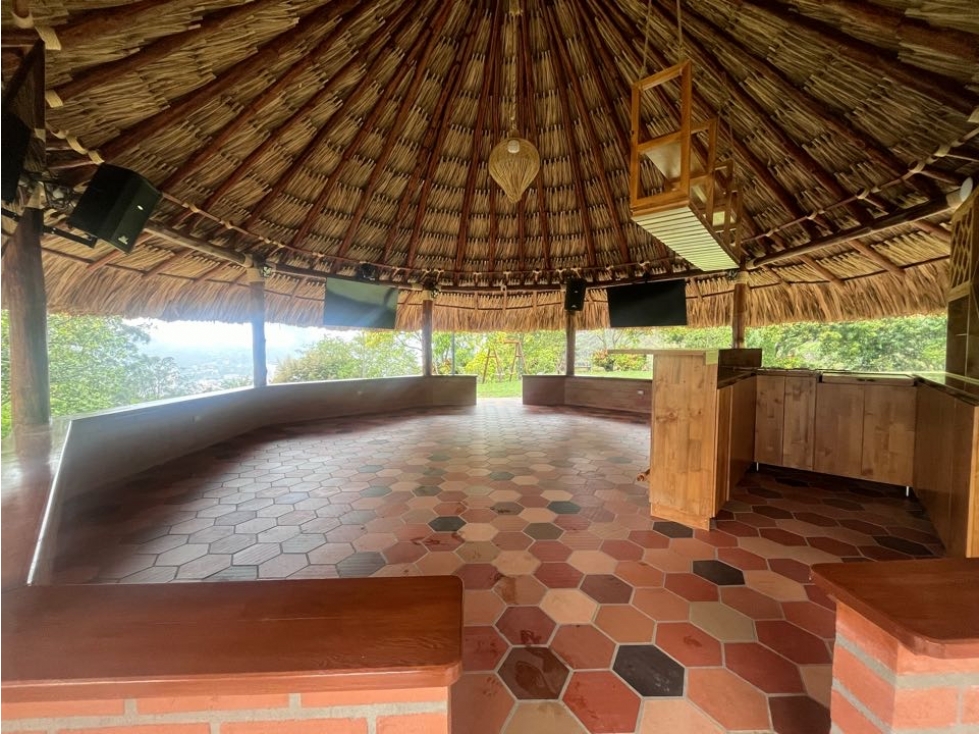 SE VENDE FINCA EN COPACABANA - 6