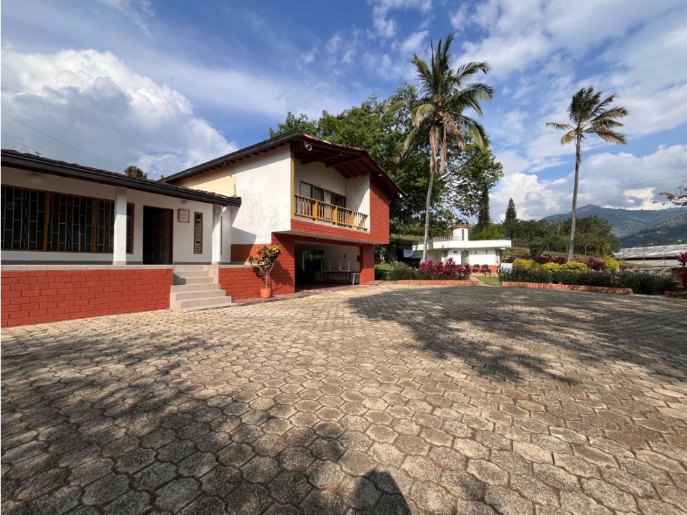 SE VENDE FINCA EN COPACABANA — foto 2