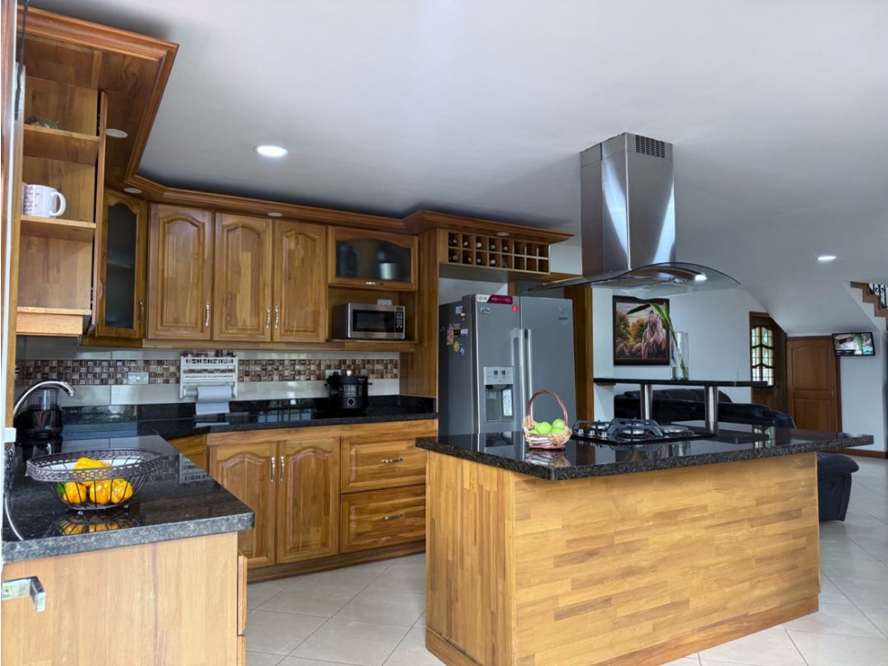 Se vende finca en Copacabana — foto 2
