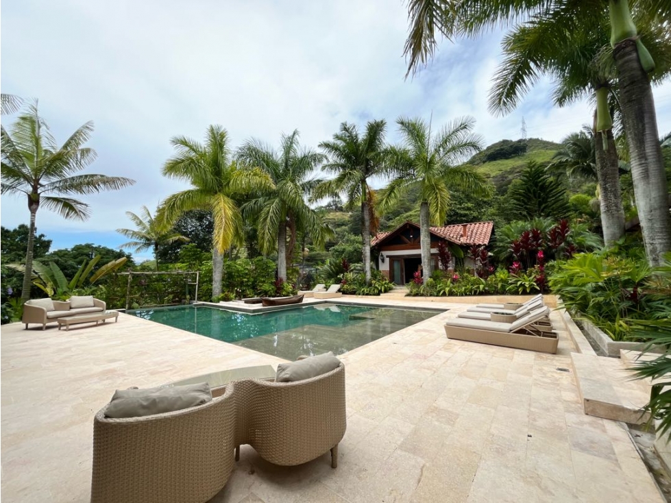 SE VENDE FINCA EN COPACABANA — foto 2
