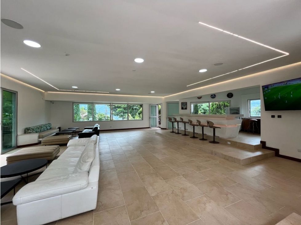 SE VENDE FINCA EN COPACABANA — foto 4