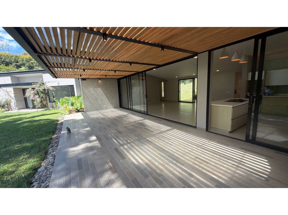 SE VENDE FINCA EN EL CARMEN DE VIBORAL LA CUCHARITA VÍA LA CEJA RIONEG - 2