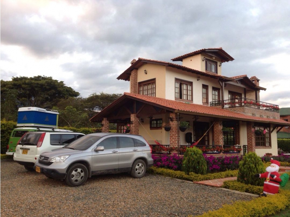 SE VENDE FINCA EN EL LAGO CALIMA MM - 5