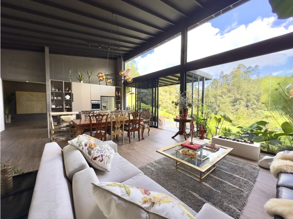 Se vende finca en el retiro parcelación Montesereno [MICHLONDOÑo]