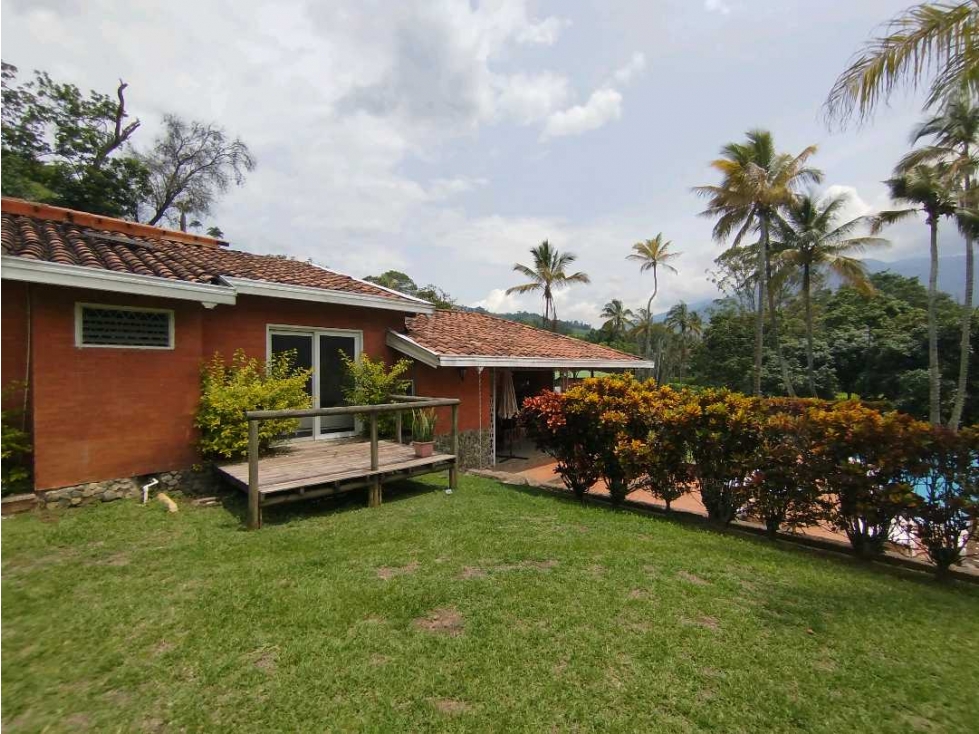 SE VENDE FINCA EN GIRARDOTA - 1