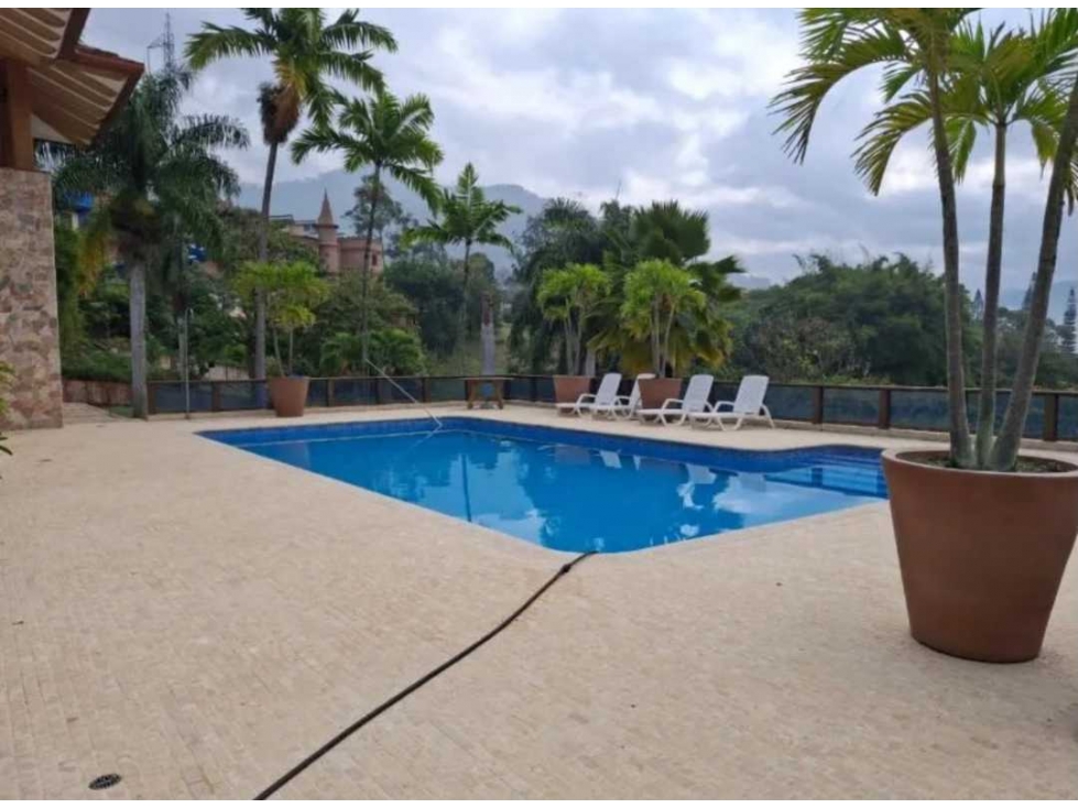 Se vende finca en Girardota limonar