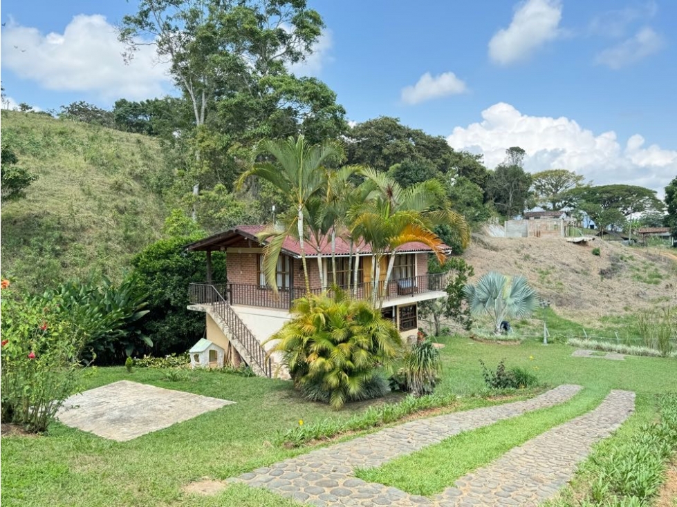 Se vende finca en Km 32 vía al mar - 2