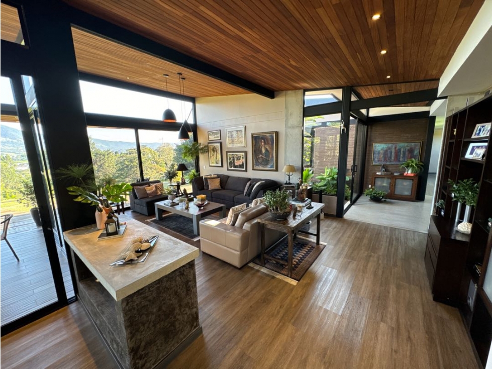 SE VENDE FINCA EN LA CEJA EN PARCELACIÓN LOTE 4534m2 ALTO. ARBORIZACI