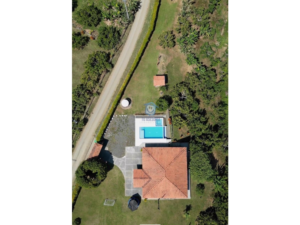 Se vende finca en Morelia Pereira