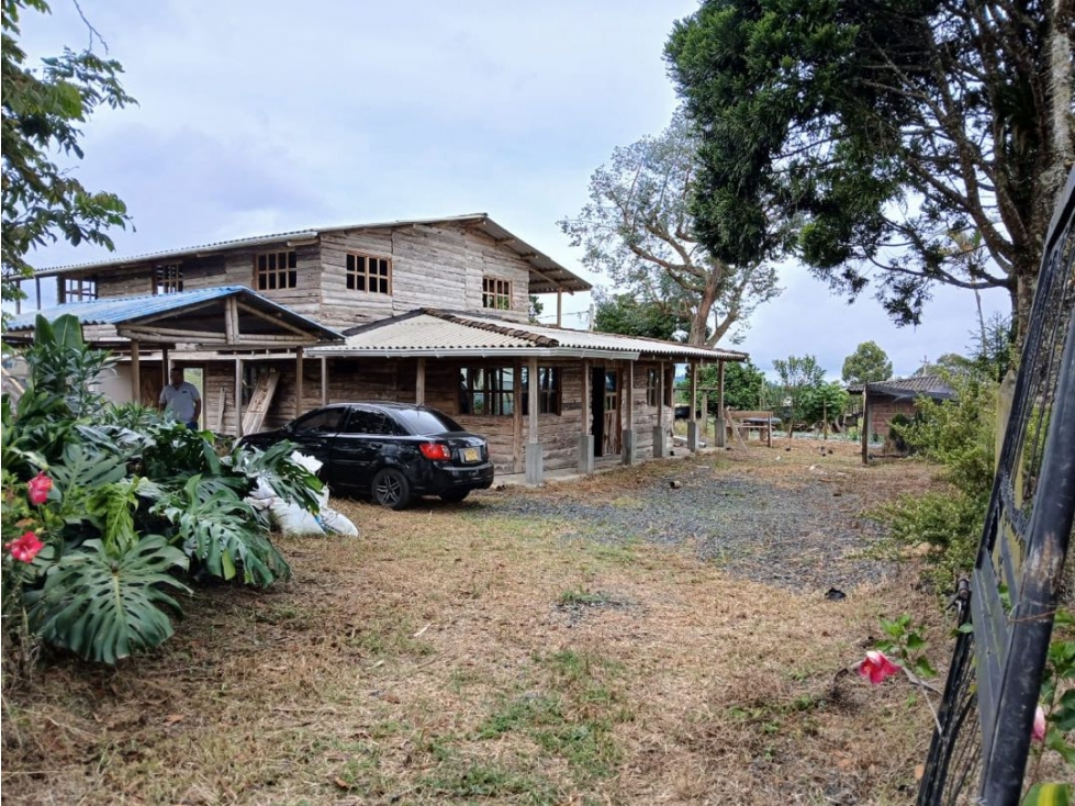 SE VENDE FINCA EN PEREIRA