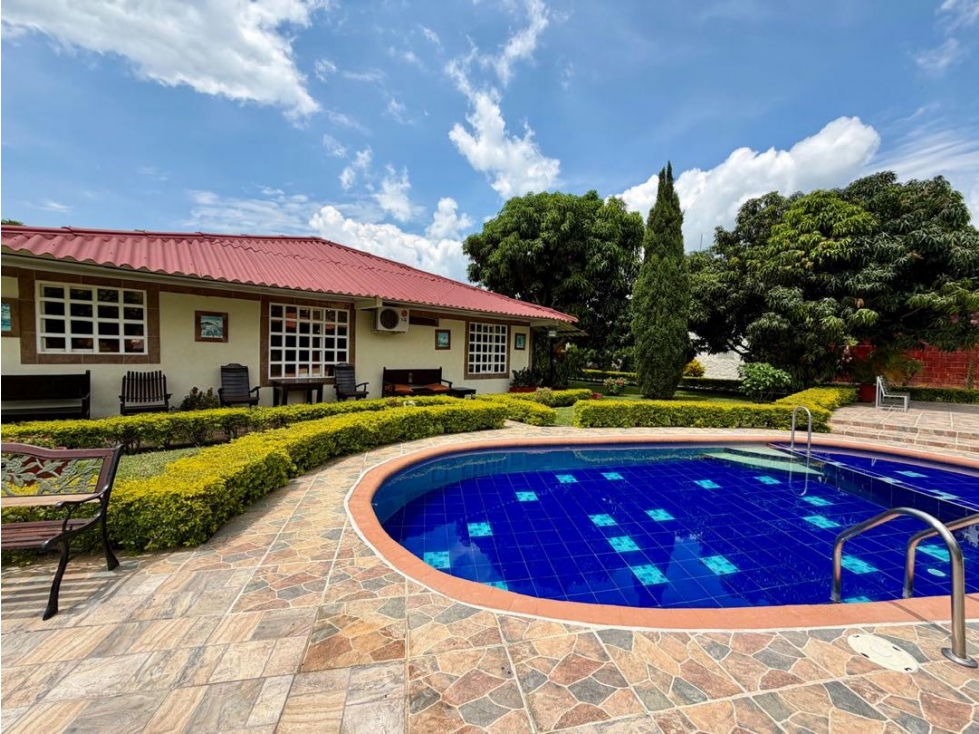 SE VENDE FINCA EN ROZO SP