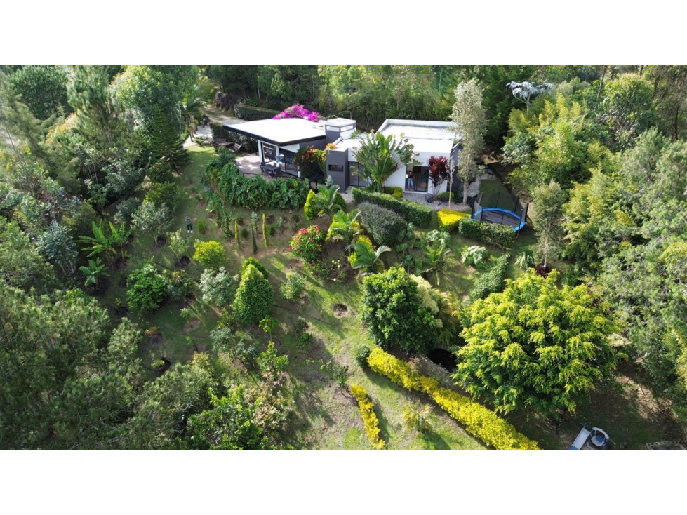 SE VENDE FINCA ENTRE EL CARMEN Y RIONEGRO PARCELACIÓN CERRADA [terrav]