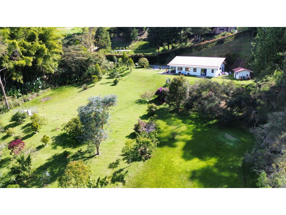 SE VENDE FINCA INDEPENDIENTE EN RIONEGRO LOTE 7200 m2 muy aprovechable — foto 2