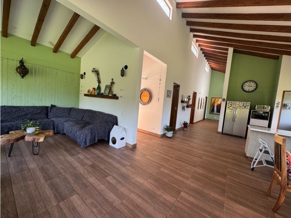 SE VENDE FINCA INDEPENDIENTE EN RIONEGRO LOTE 7200 m2 muy aprovechable — foto 4
